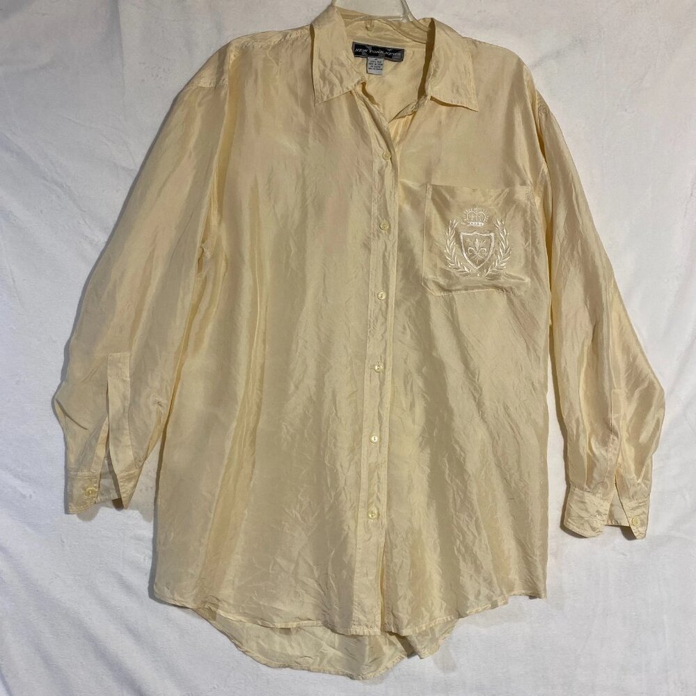 Vintage New York News Button Up Shirt Womens M Ivory Silk Classic Pocket Crest